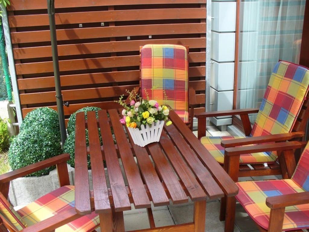 Garden Apartment With Garage In Central Praha Bagian luar foto